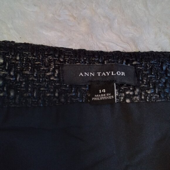 Ann Taylor Women's Black Waxed Tweed Ponte Off-Center Zip Pencil Skirt Size: 14 - Picture 5 of 6